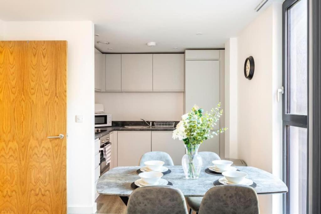 Chavasse Central Apartments By Bold Apartments Liverpool Bagian luar foto