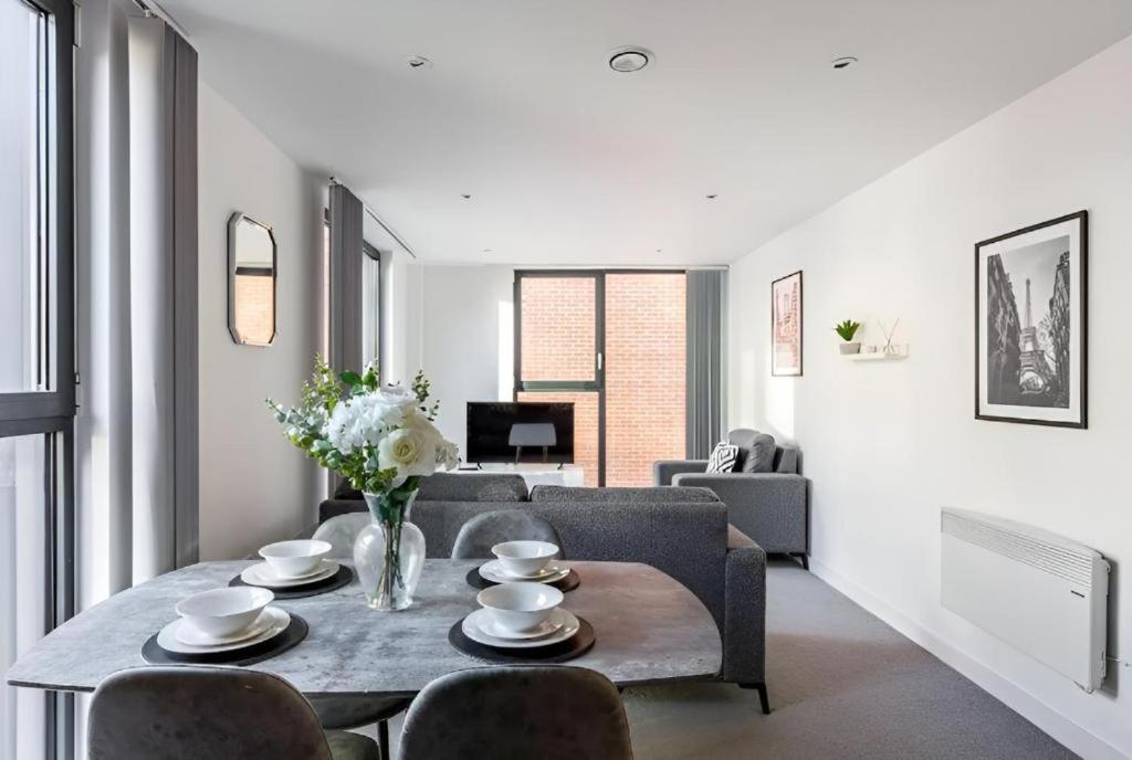 Chavasse Central Apartments By Bold Apartments Liverpool Bagian luar foto